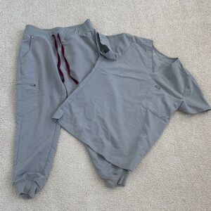 Figs Scrub Set in Light Gray